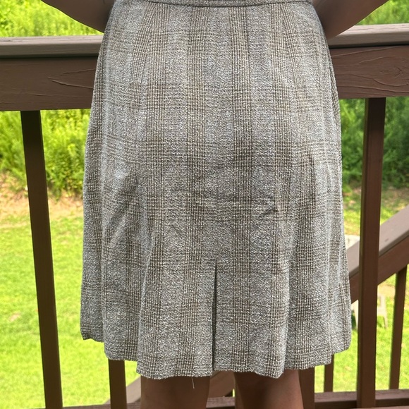 Vintage Plaid Skirt Size 6 Structured A-Line Silhouette - Picture 3 of 6